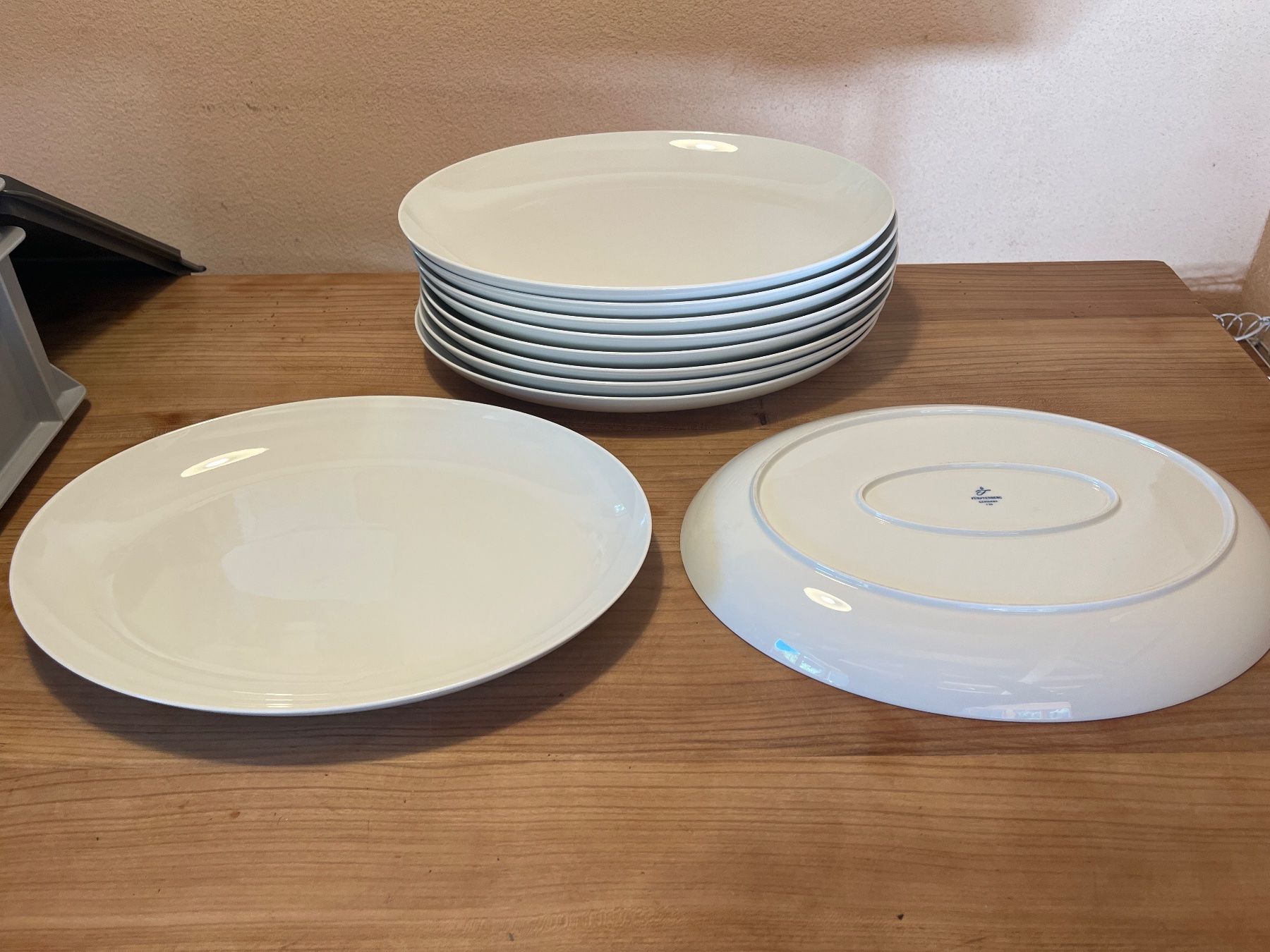 Elettrodomestici da cucina: 10 Fürstenberg Teller oval wunderschön – Usato da Dittingen venduto da Cervolino77