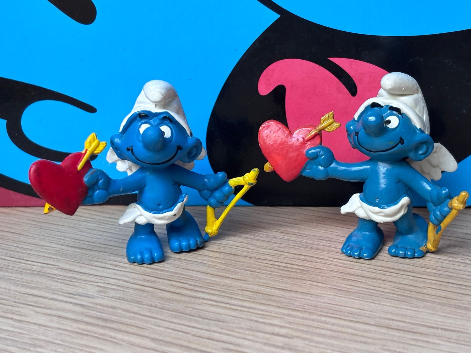 Schleich Statuette: Amor-Schlumpf, 2 Farbvarianten! – Usato da Lyss venduto da Duckszone