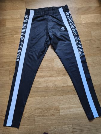 Adidas Sportleggings schwarz Gr. 36