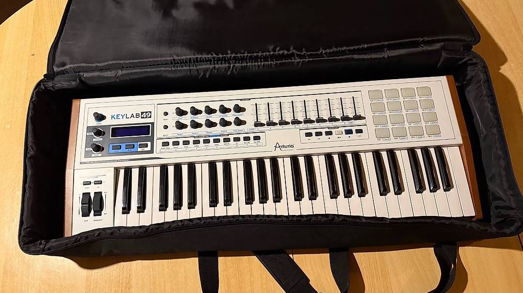 Strumenti musicali: Arturia Keylab 49 – Usato da Vétroz venduto da Benjwurg 2
