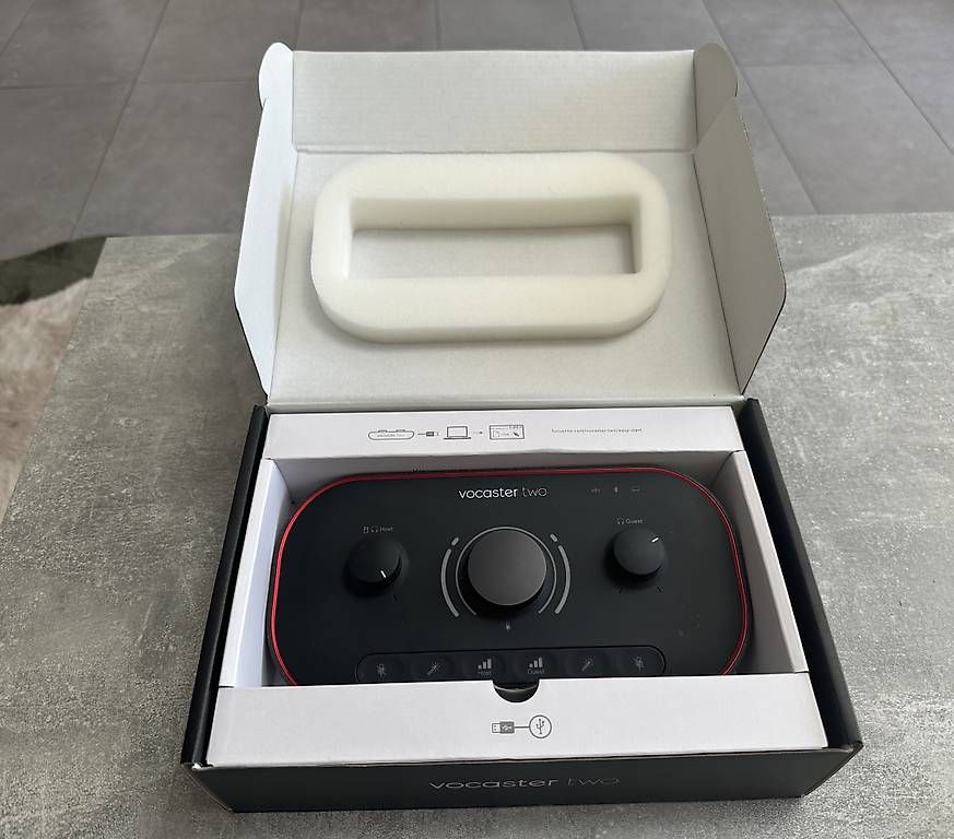 Focusrite Attrezzatura per studi di registrazione: Focusrite Vocaster Two - Interface audio – Nuovo (secondo la descrizione) da Hauterive NE venduto da FW7-TECH 2