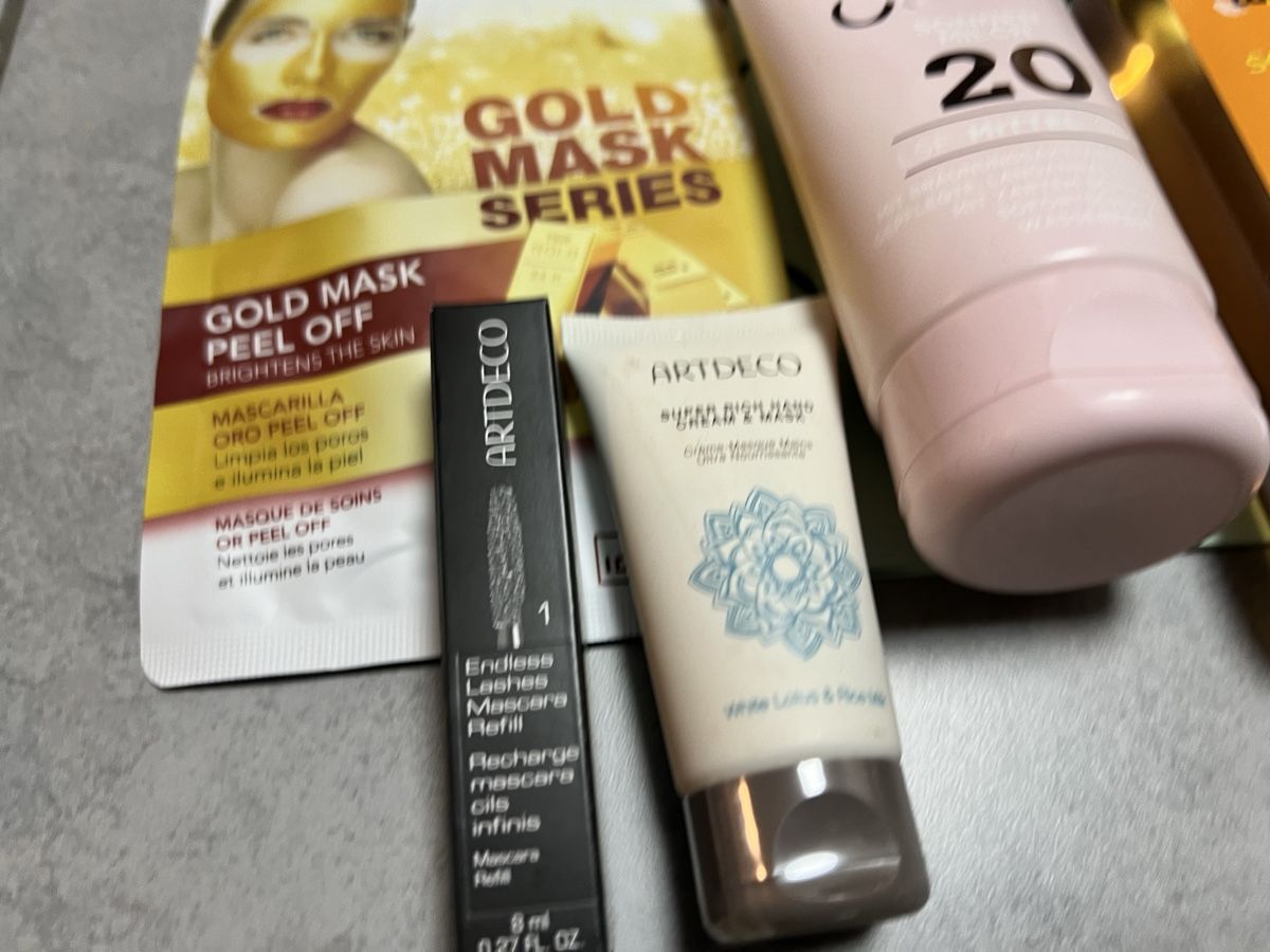 Protezione solare: Sonnencreme, Öl ,Macara,Maske Bronzer  – Nuovo e nell'imballaggio originale da Oberentfelden venduto da Dianaaaaaa 2