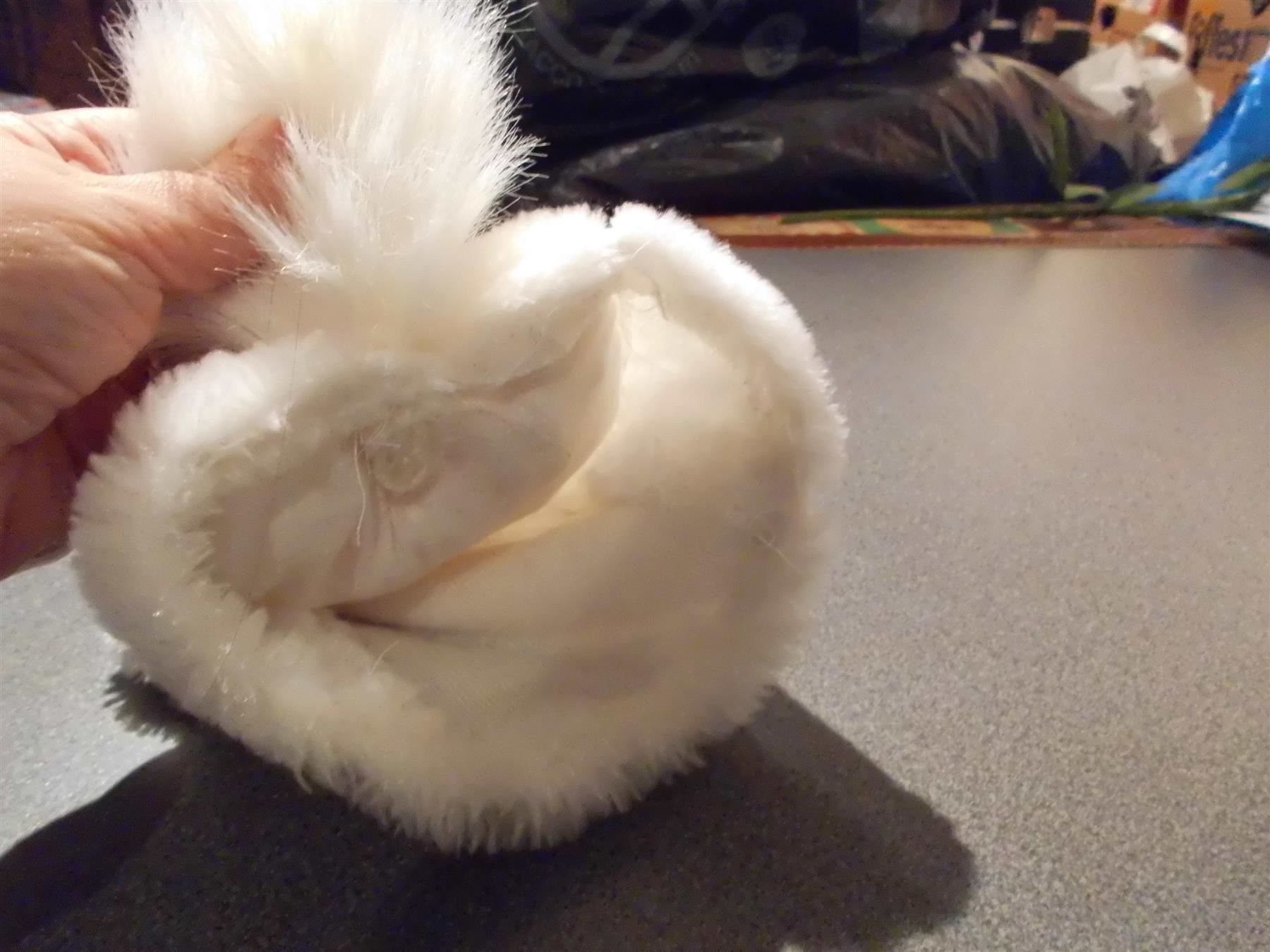 Spielzeuge: Handpuppe Eisbär, weiss – Gebraucht aus Zürich von abraxas1291 1