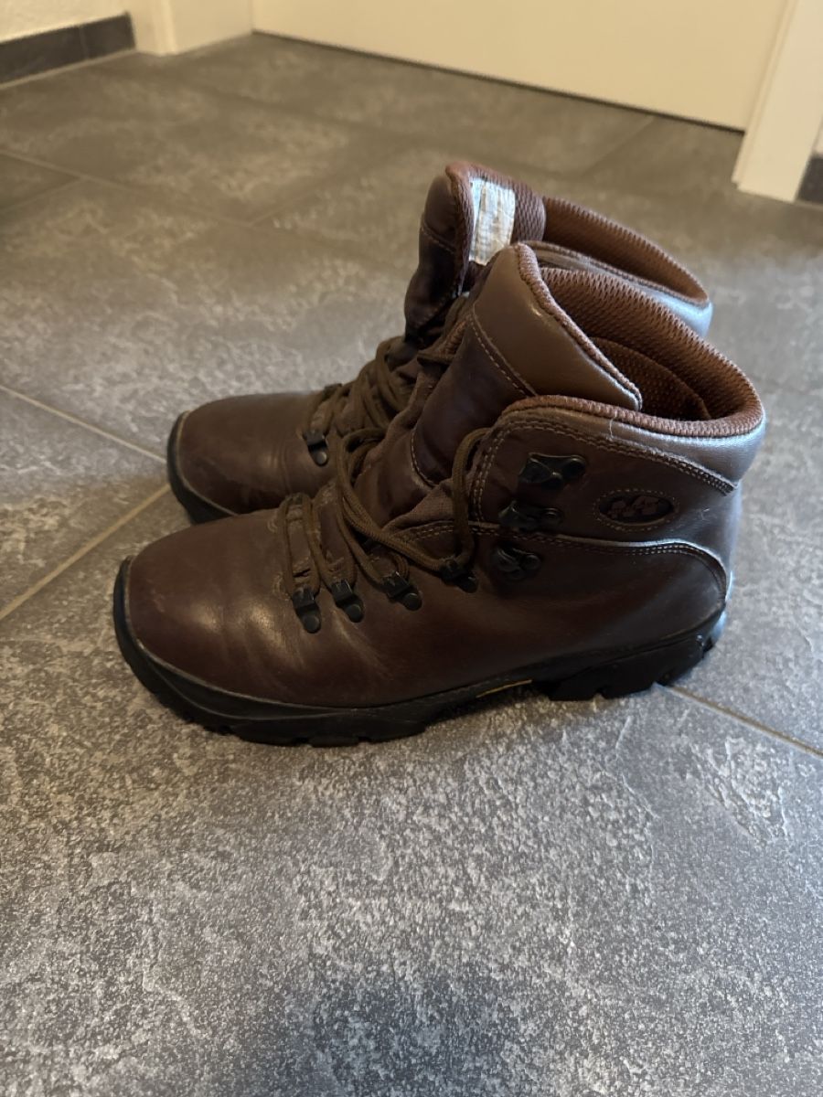 Merrell Herrenschuhe: Wanderschuhe Merrell Summit braun Grösse 39 gebraucht – Gebraucht aus Arboldswil von Leti4