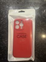 Coque iPhone 15 pro Max silicone MagSafe rouge neuf 