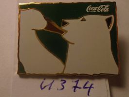 1 Coca-Cola Bär Trinkt Cola Pin (U374)