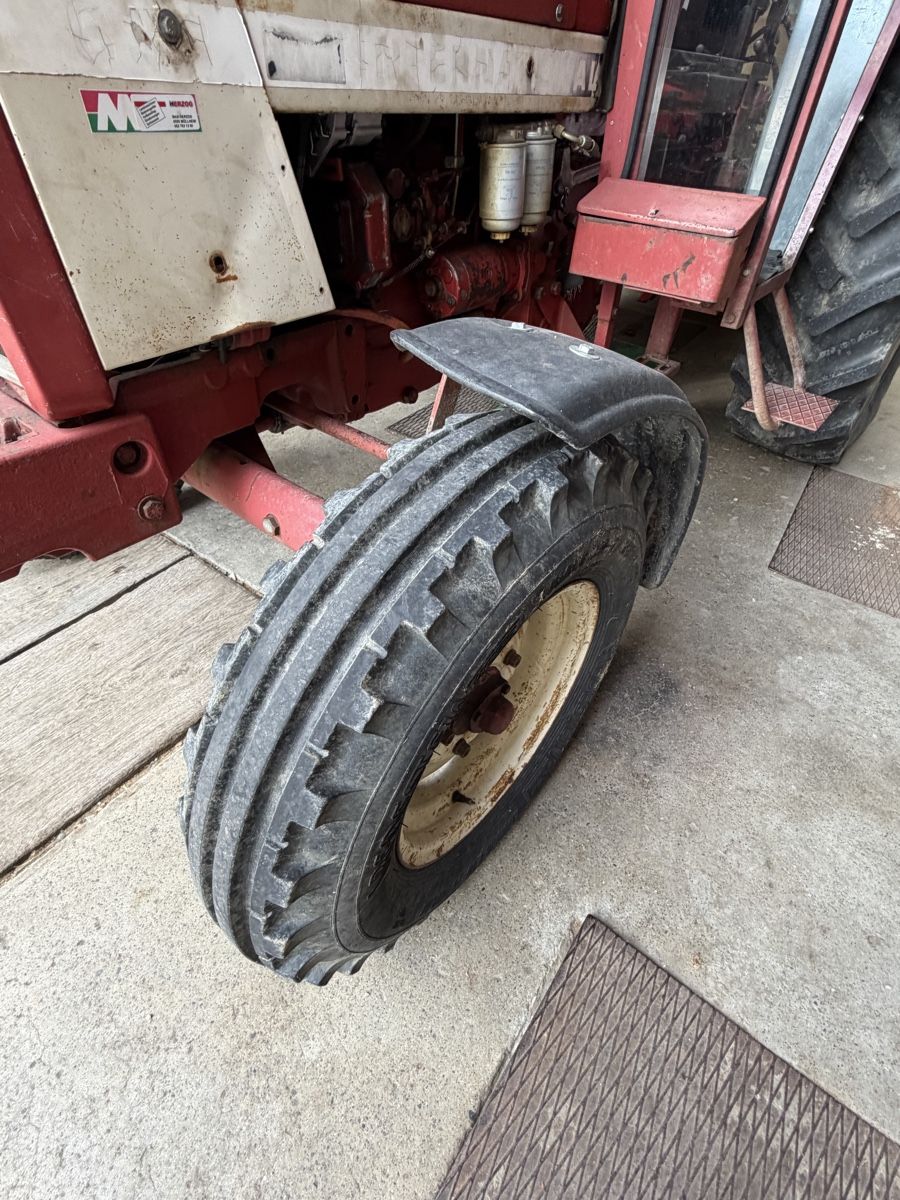 IHC Trattori: TRAKTOR IHC 633 Bj. 1984 – Usato da Bottighofen venduto da Trompetchen 7