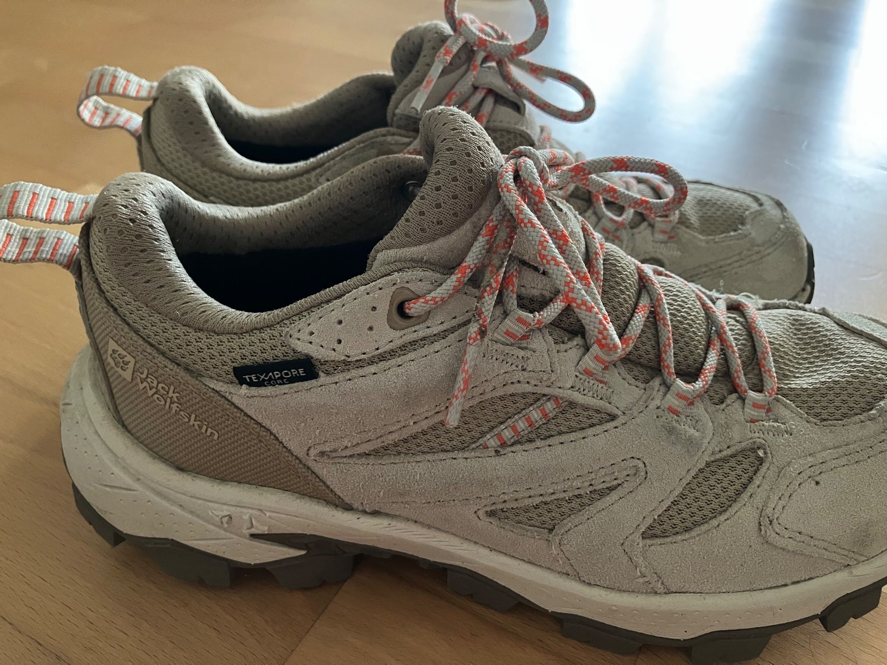 Jack Wolfskin Scarpe da uomo: Jack Wolfskin Wanderschuhe Gr. 39 – Usato da Winterthur venduto da Patipippilotta7