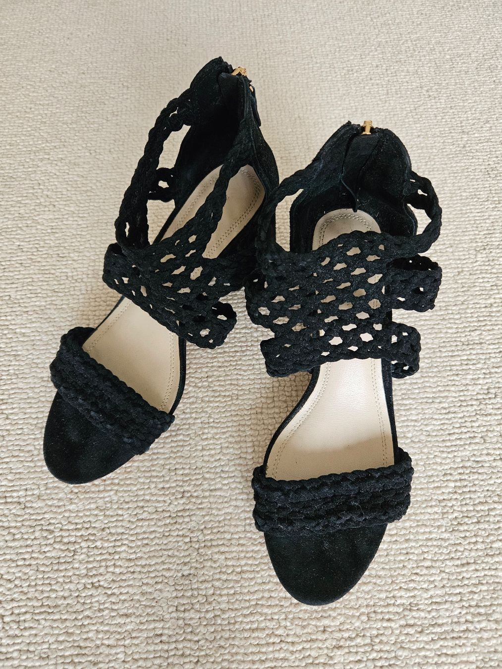 Sandro Scarpe da donna: Sandales Sandro en daim noir – Usato da lausanne venduto da josianemuller 1