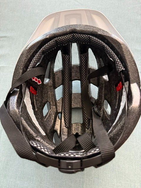Uvex Caschi: Velohelm Uvex I-Vo CC Weiss – Nuovo (secondo la descrizione) da Lyss venduto da tsawo 1
