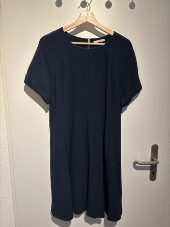 EDC Kleid, Gr. 40, dunkelblau, guter Zustand
