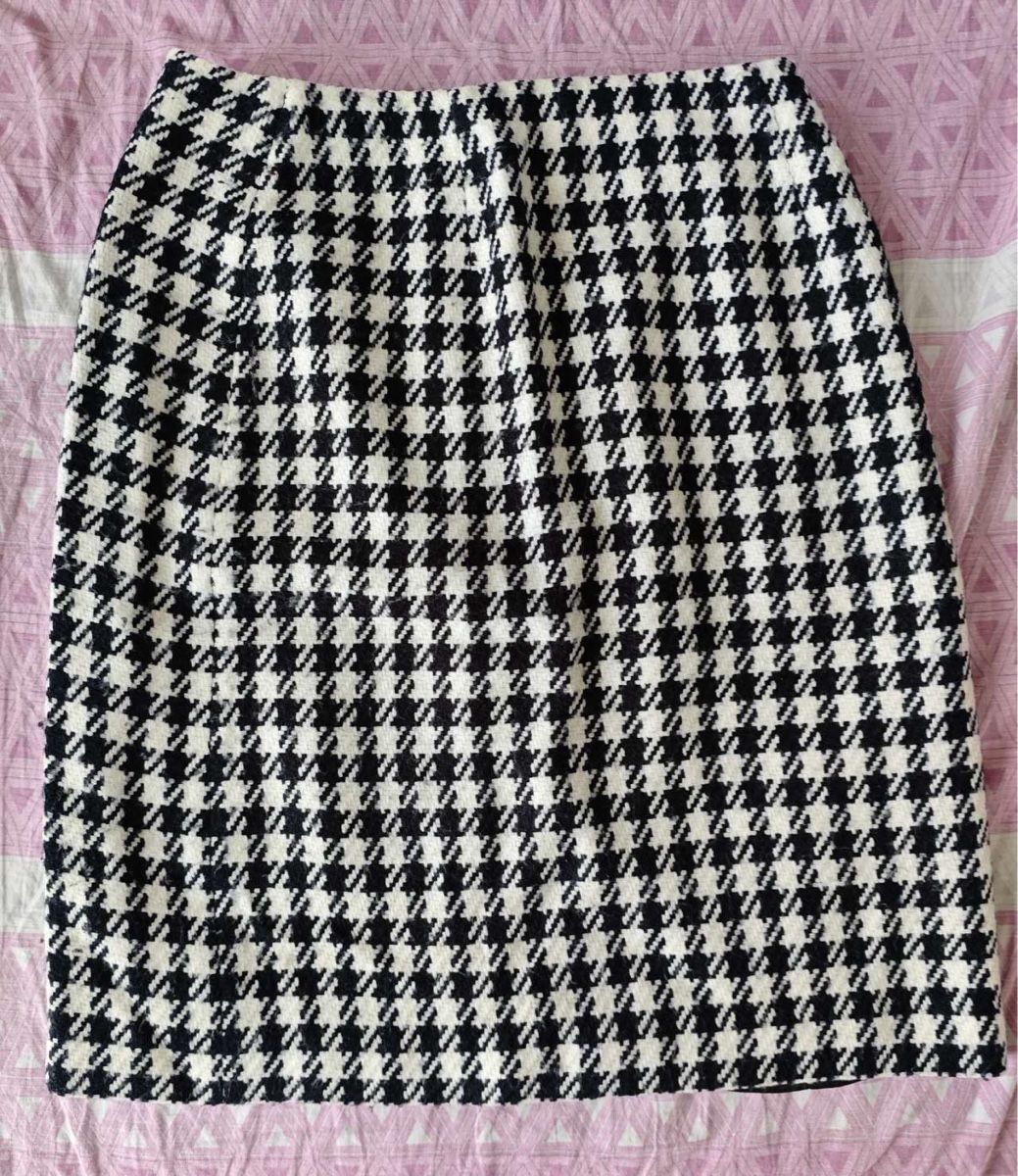 Gonne: Stylish Houndstooth Skirt with Leather Trim - Size S – Usato da Genève venduto da Noemie.wrmsi 1