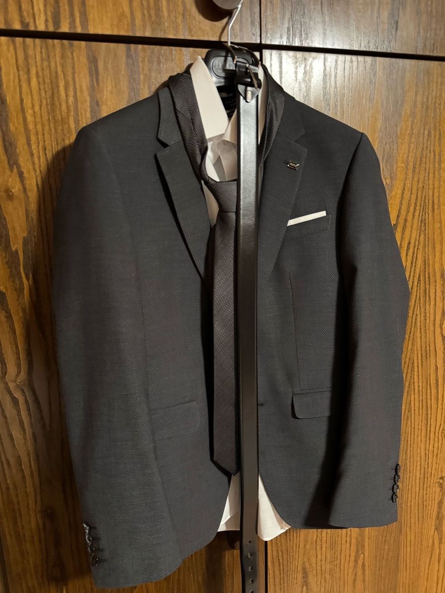 Anzüge: Costume d’homme – Gebraucht aus Choëx von nad_x9m5