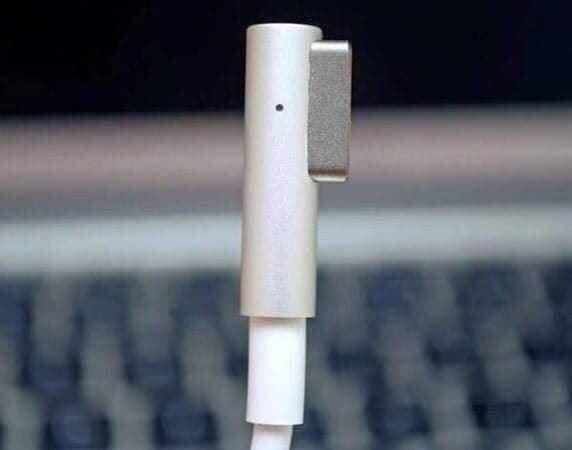 Caricabatterie: 85W Netzteil MacBook Pro & Air L Stecker – Nuovo e nell'imballaggio originale da Bergdietikon venduto da shopAgent 1