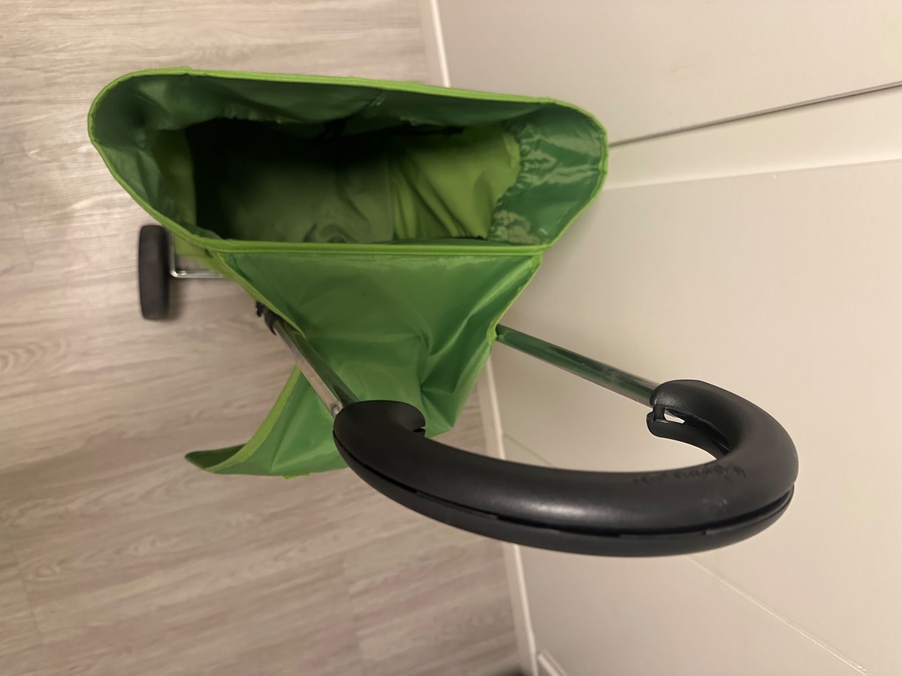 Sonstiges für Haushalt & Wohnen: Einkaufstrolley – Gebraucht aus Zürich von Faetze0 2