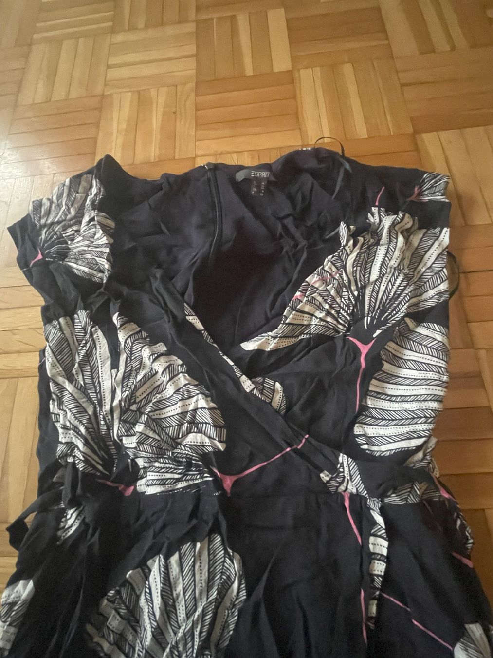 Esprit Vestiti: Kleid von Esprit Grösse 36 wie neu – Nuovo (secondo la descrizione) da Zürich venduto da Miush999 1