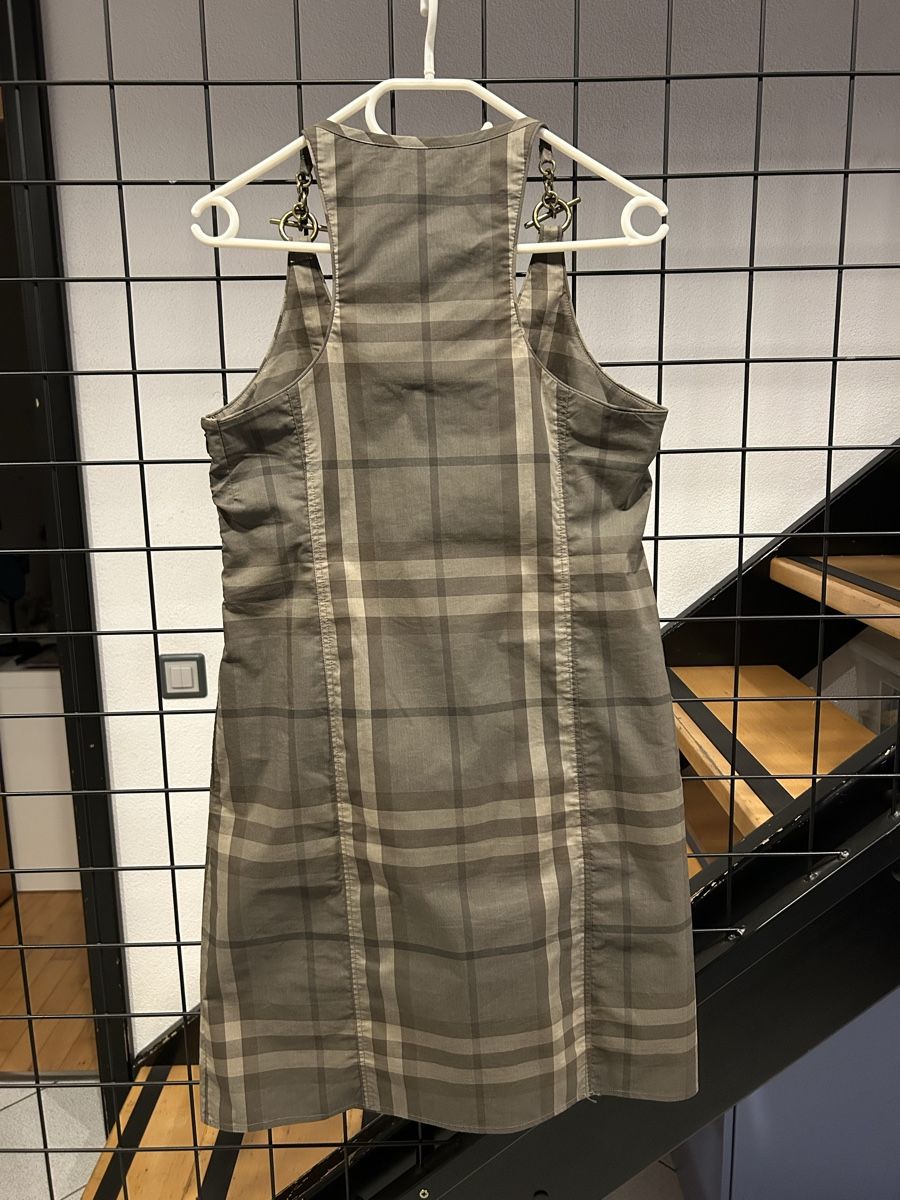 Burberry Vestiti: Vestito Burberry – Usato da Biasca venduto da Tomathiss 1