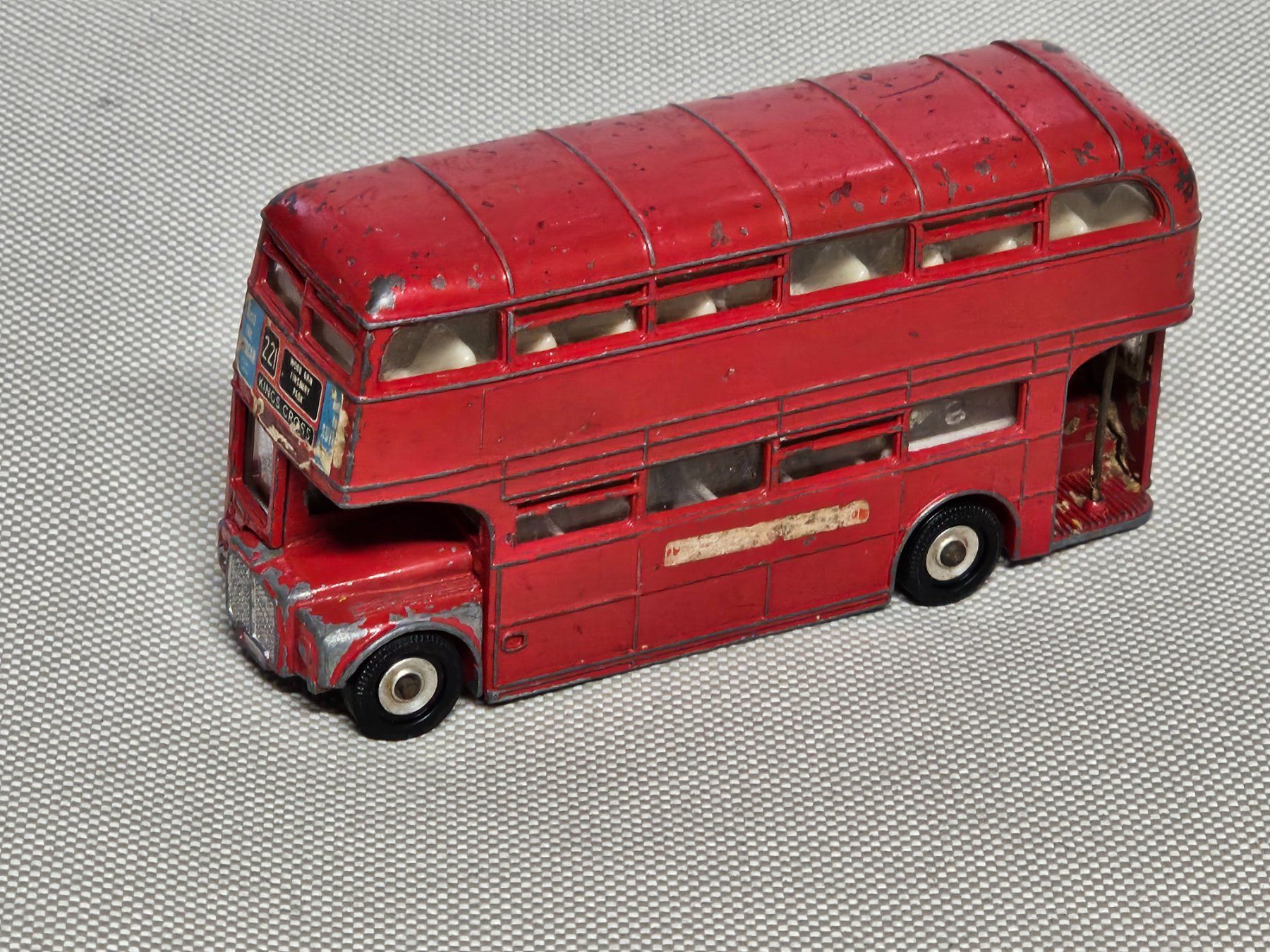 Dinky Toys Modellini d'auto: Dinky Bus Routemaster – Usato da Starrkirch-Wil venduto da easygo13