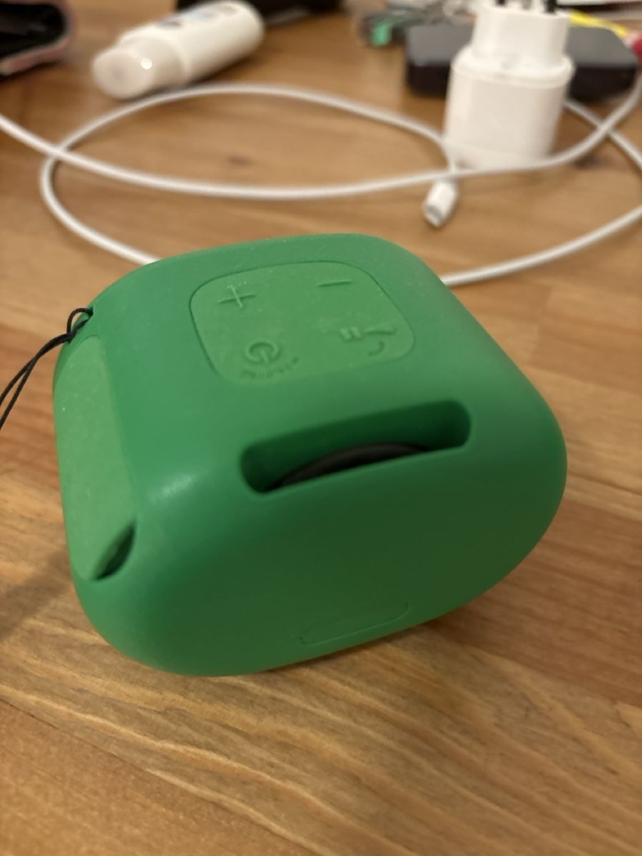 Sony Casse acustiche: Sony Portable Bluetooth Speaker - Green - Perfect for Summer – Usato da Zürich venduto da Walden7829 2