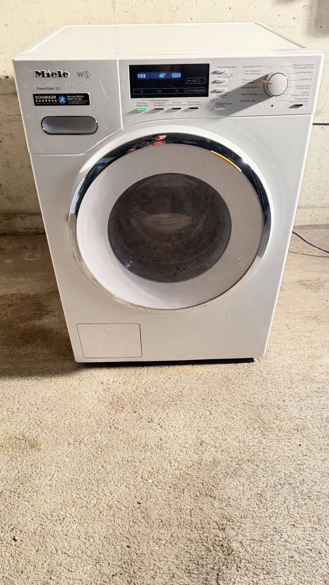 Miele Lavatrici: Waschmaschine Miele 8 KG A+++ – Usato da Kreuzlingen venduto da Lion_10 1