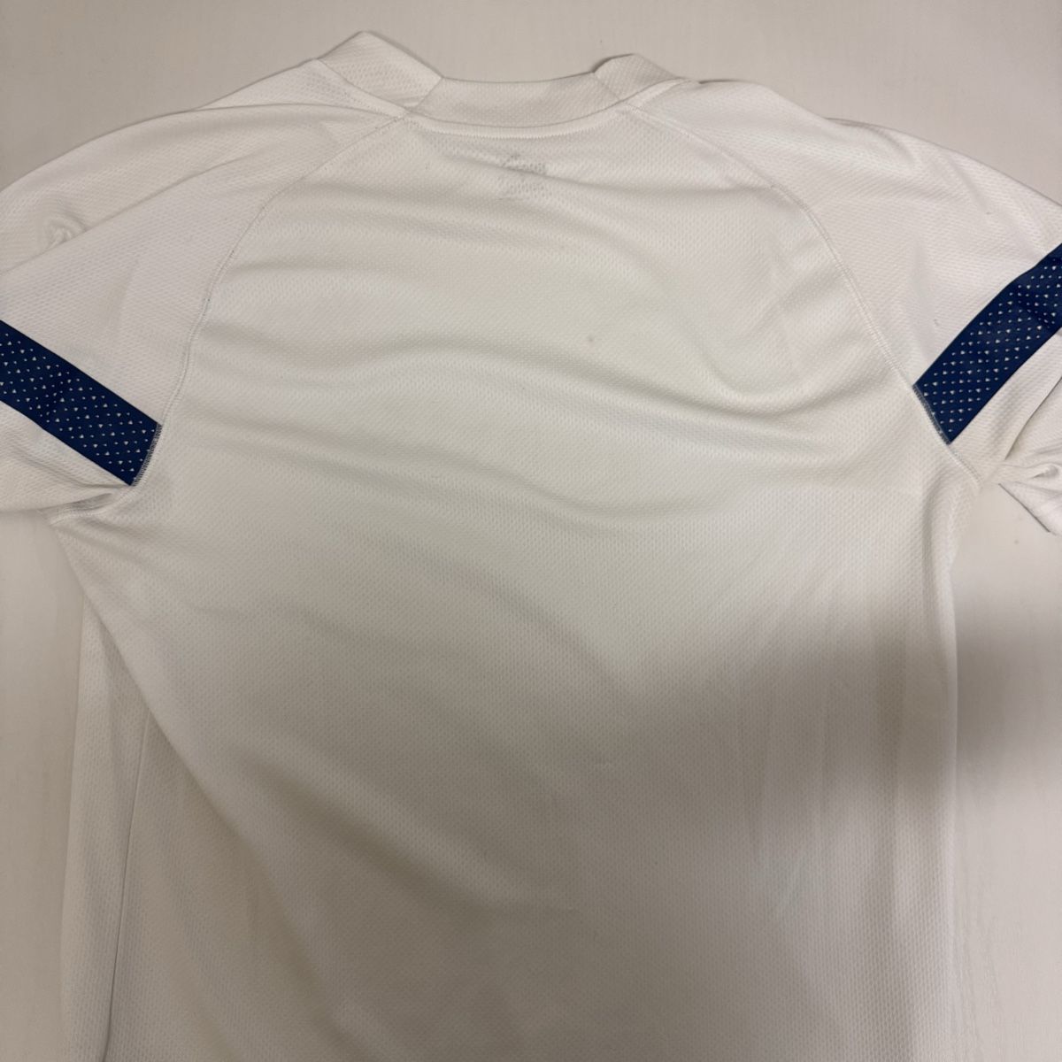 Leibchen & Hosen: Marseille Trikot Shirt – Gebraucht aus Zürich von jon_8vgb 4