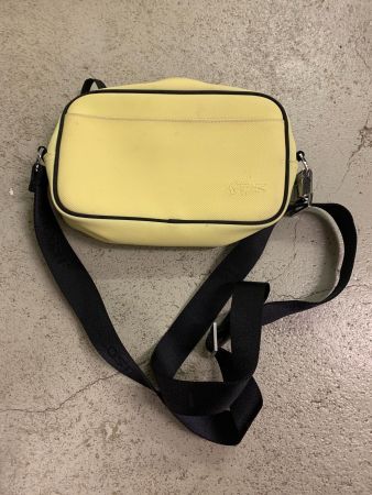 lacoste handtasche gelb