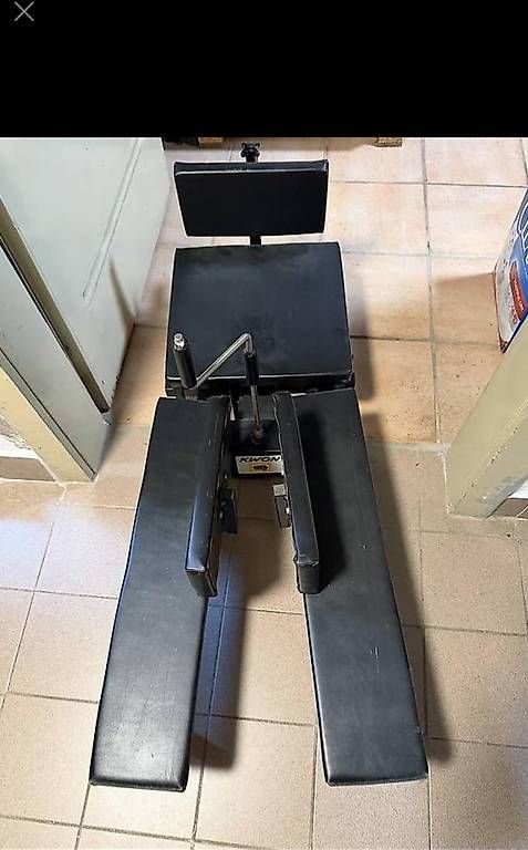 Tavoli: Kwon divaricatore per spaccata - stretching – Usato da Mendrisio venduto da babigoal