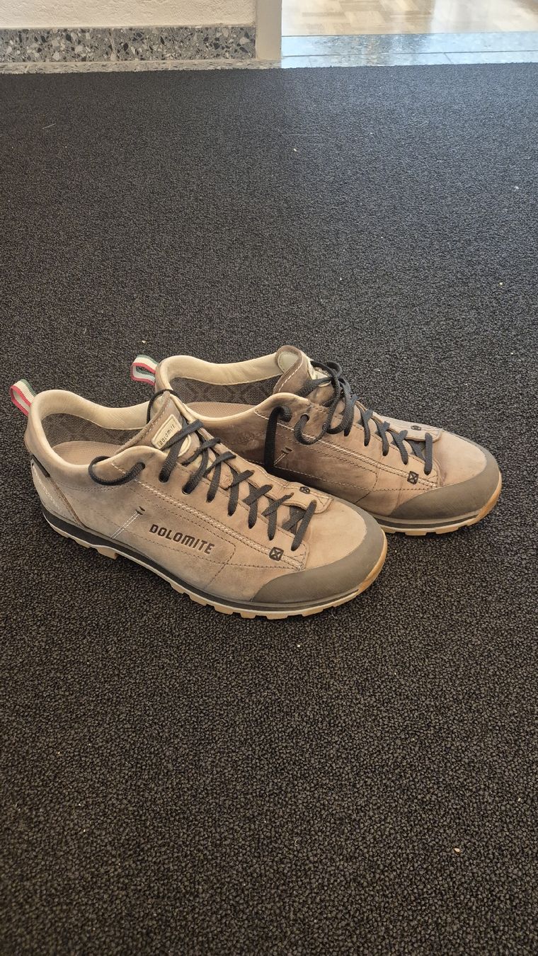 Dolomite Scarpe da uomo: Dolomite Trekkingschuh Gr.43 1/3 – Usato da Gais venduto da rt-aus-g