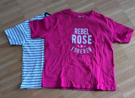 2 T-Shirts Grösse 158/164 