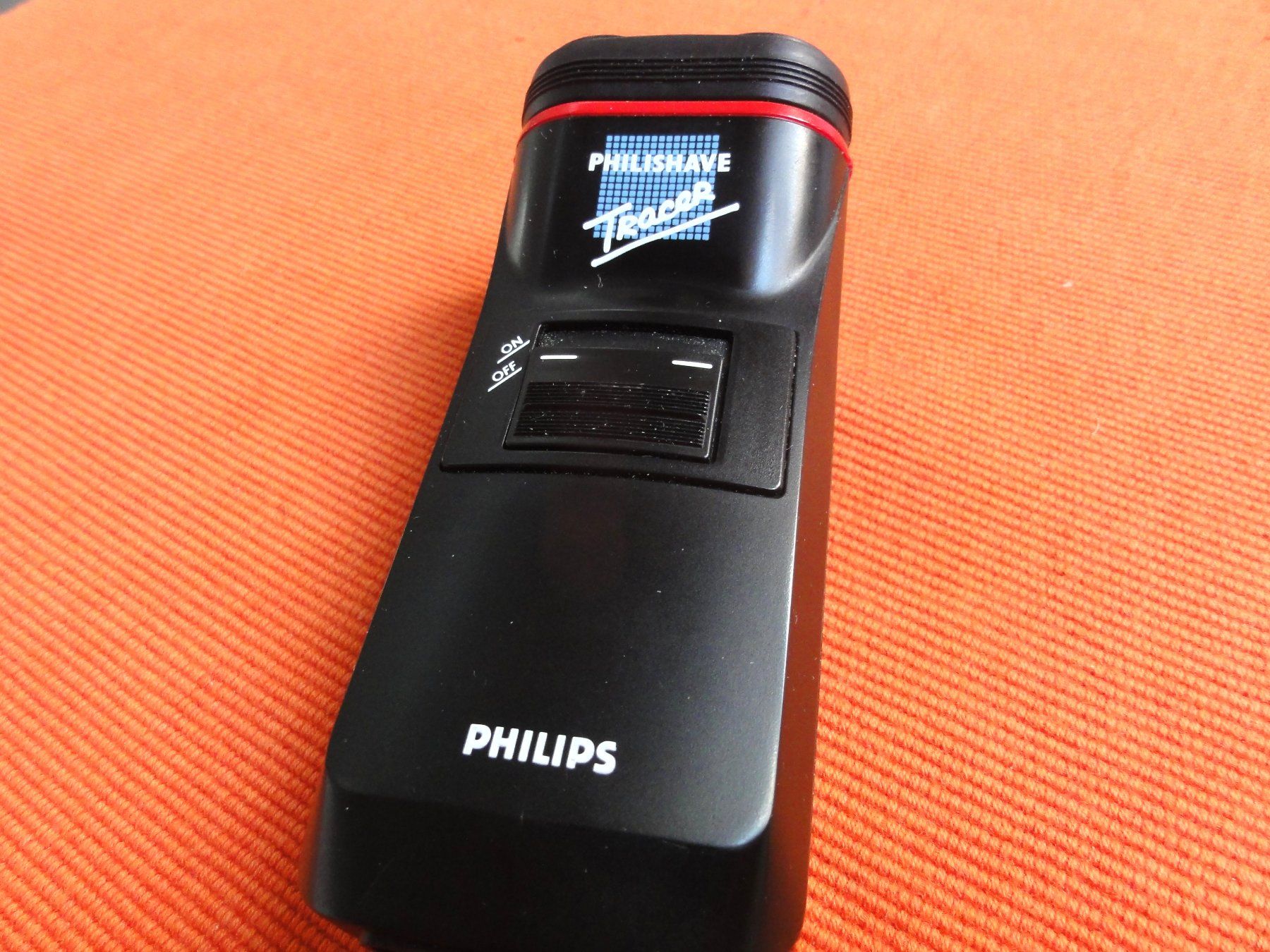 Philips Rasoi & Lamette da barba: Rasierapparat Philishave Tracer – Usato da Ebikon venduto da 2297