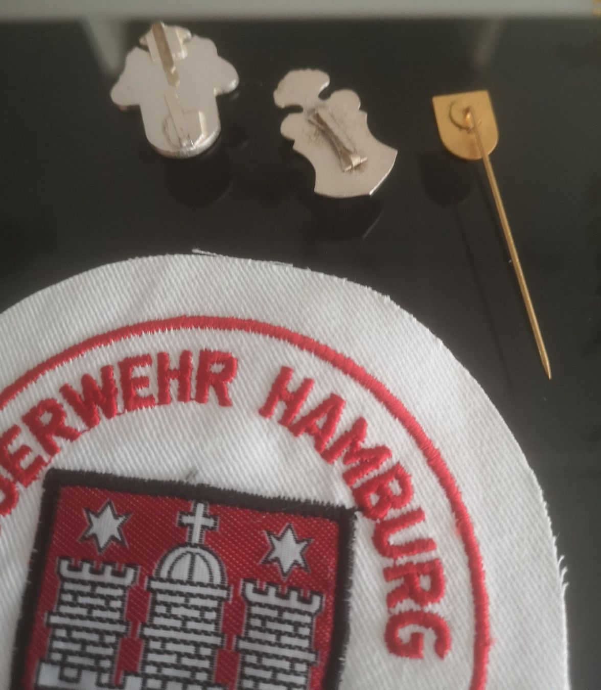 Toppe: Feuerwehr Hamburg – Nuovo (secondo la descrizione) da Rubigen venduto da Wbowtie 1