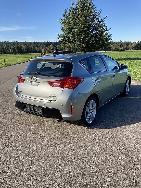 Automobili: Toyota Auris 1,6 Benzin  – Usato da Luzern venduto da luchs010 1