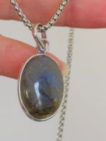 Fashionable labradorite necklace