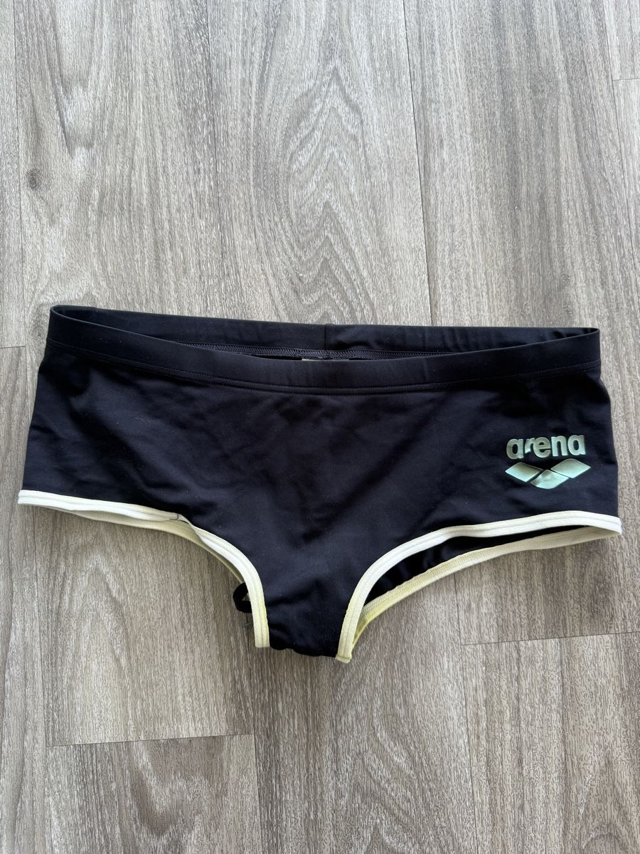 Caleçons de bain: Arena Trainingsbadehose Grösse D6 – D'occasion à Tägerwilen par Bichito4