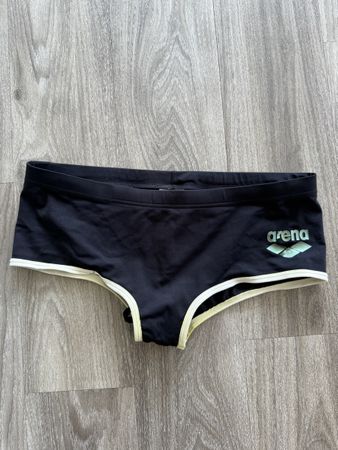 Arena Trainingsbadehose Grösse D6