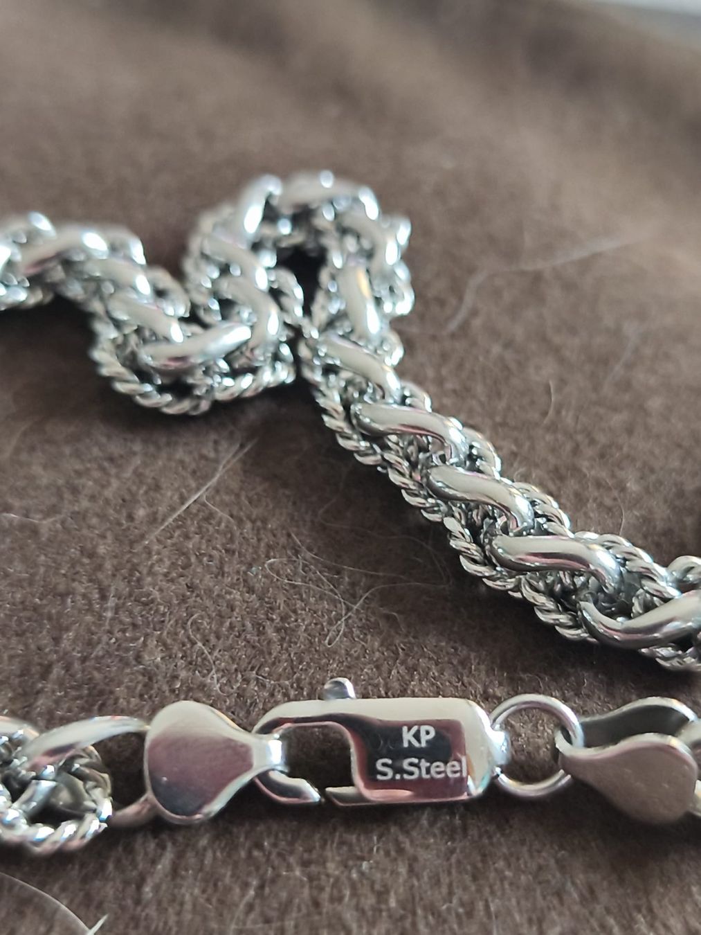 Colliers: collier acier inoxidable – D'occasion à Monthey par Mick777