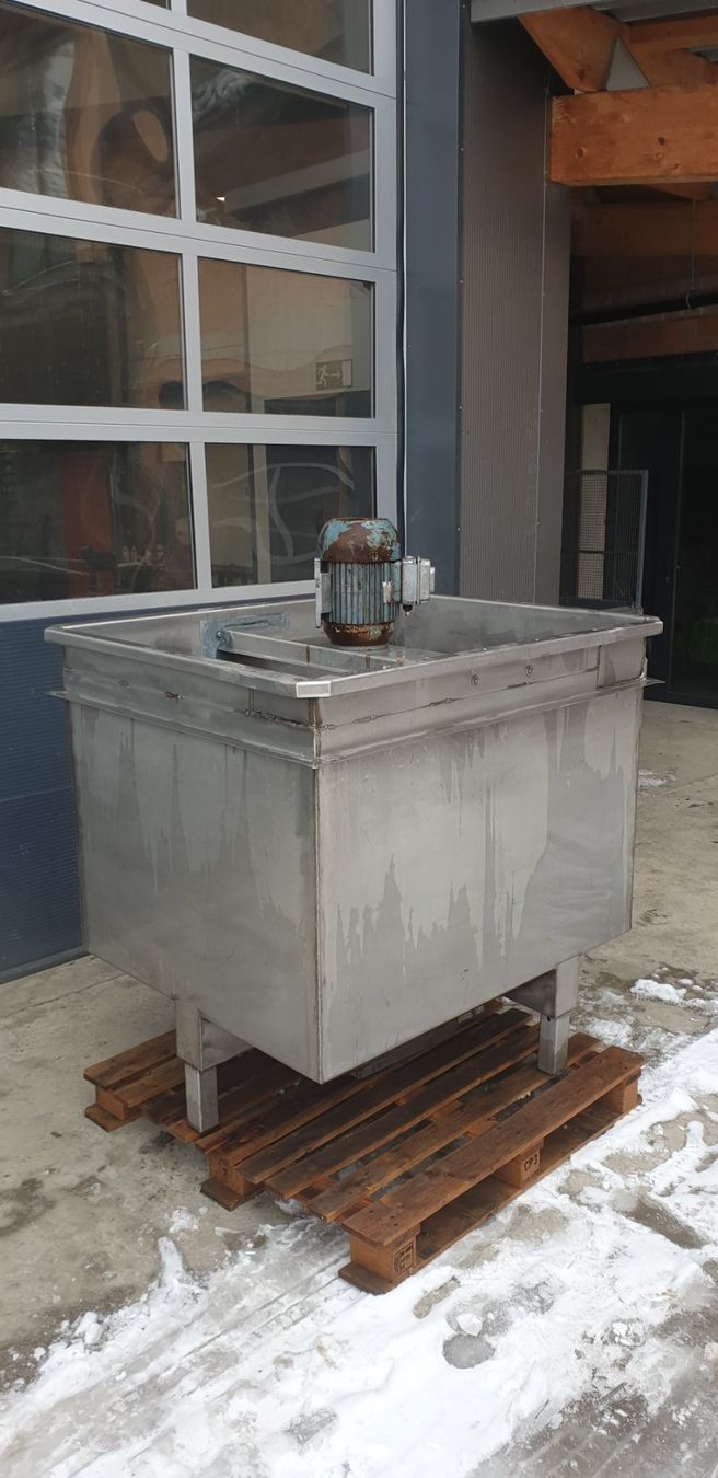 Jacuzzi Whirlpool: Tank, Hot-Pot, Futterstande – Usato da Detligen venduto da habr