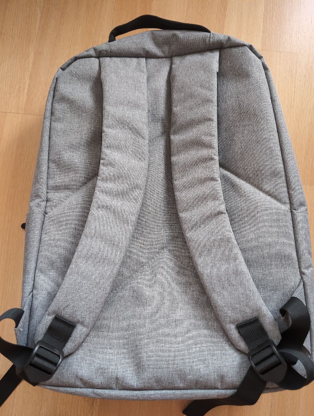 Zaini: Articona Backpack - Lightweight, Grey - Perfect for School! – Nuovo (secondo la descrizione) da Glis venduto da livespringly 1
