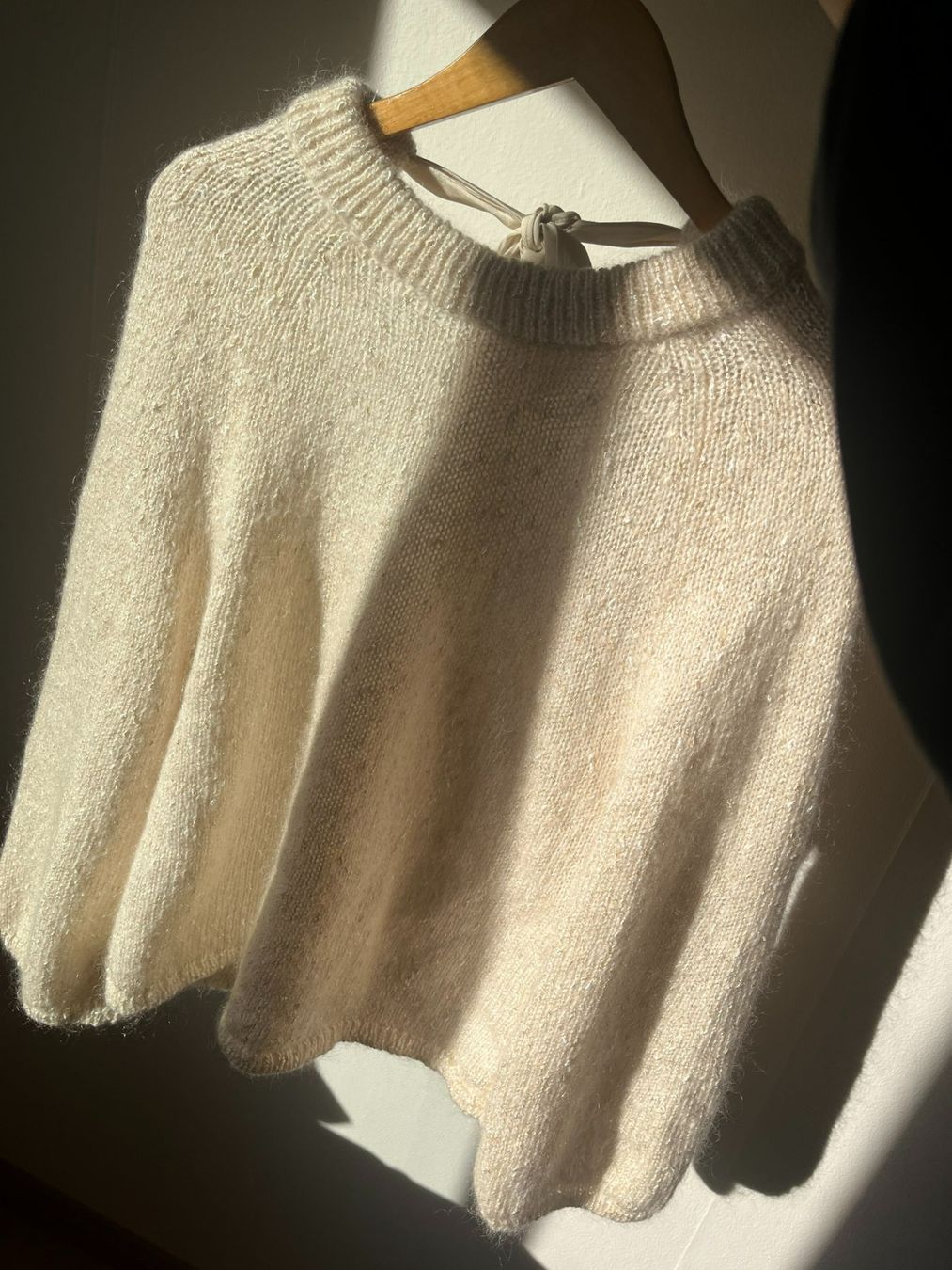 Arket Maglioni & Felpe: Wunderschöner Strickpullover mit Schleife, ivory, Gr. M/38 – Usato da Zürich venduto da Sakura888 3
