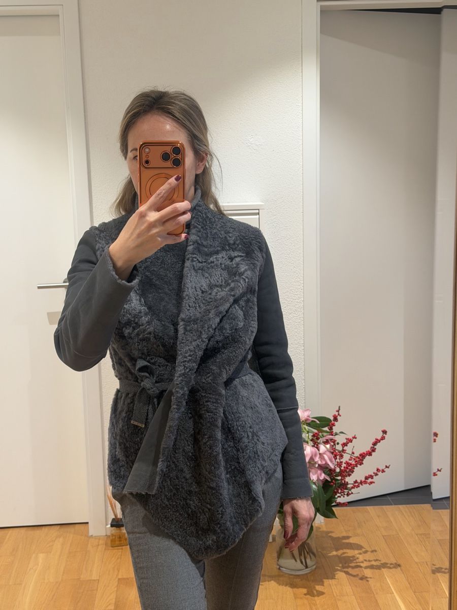 Brunello Cucinelli Jacken: Lammfell Weste  Brunello Cucinelli, Gr.S – Neu (gemäss Beschreibung) aus Zumikon von DamenFashionShop 8