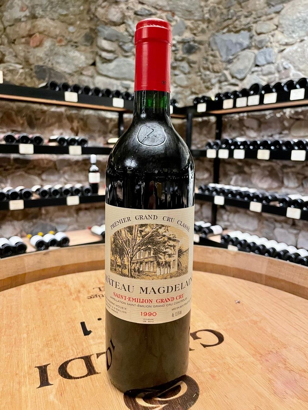 Vino: Chateau Magdelaine 1990 – Usato da Sarmenstorf venduto da smaak_winebar 1