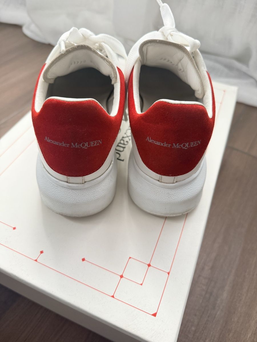 Alexander Mcqueen Scarpe da donna: Alexander Mcqueen - sneakers blanc et rouge – Usato da Monthey venduto da van_jbc7 3