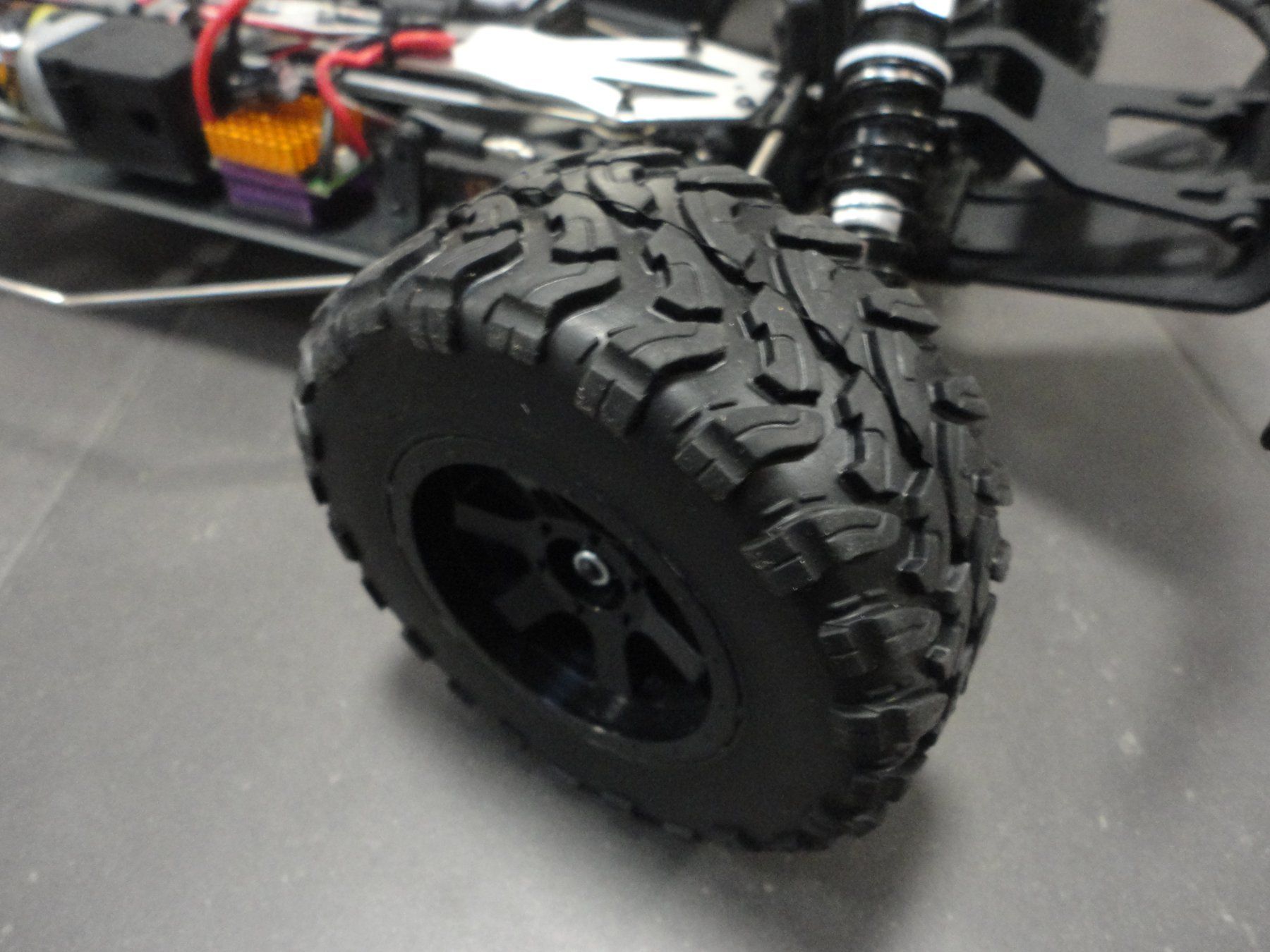 Modellismo RC: SUV Allradantrieb 1:10 komplett-Set – Nuovo e nell'imballaggio originale da Horgen venduto da RcModell 7