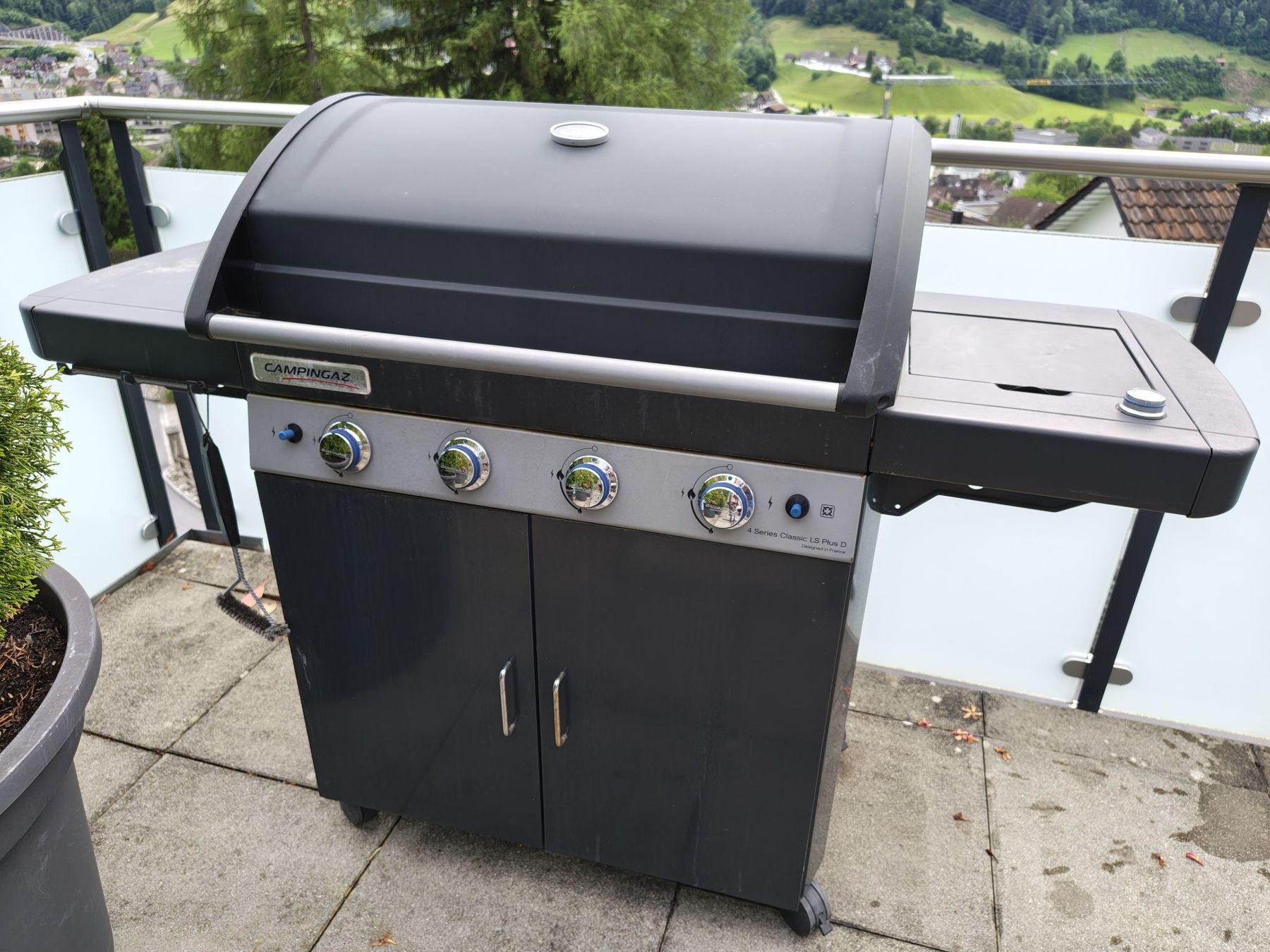 Griglie: Campingaz 4 Series  Grill – Usato da Wattwil venduto da nuz_v66l