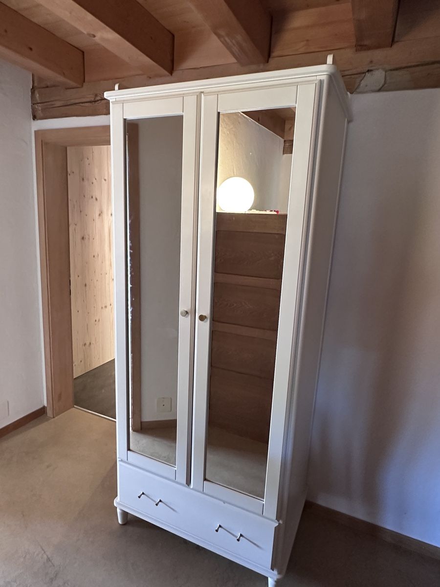 Ikea Armadi: Sundvik IKEA Schrank – Usato da Belpberg venduto da dc1973