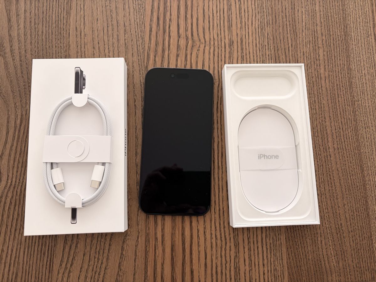 Apple Telefoni cellulari / Smartphones: iPhone 17 Air, 512 GB, Space Black – Usato da Winterthur venduto da Aquilon33 3