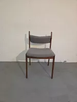 12.) Defekter Stuhl