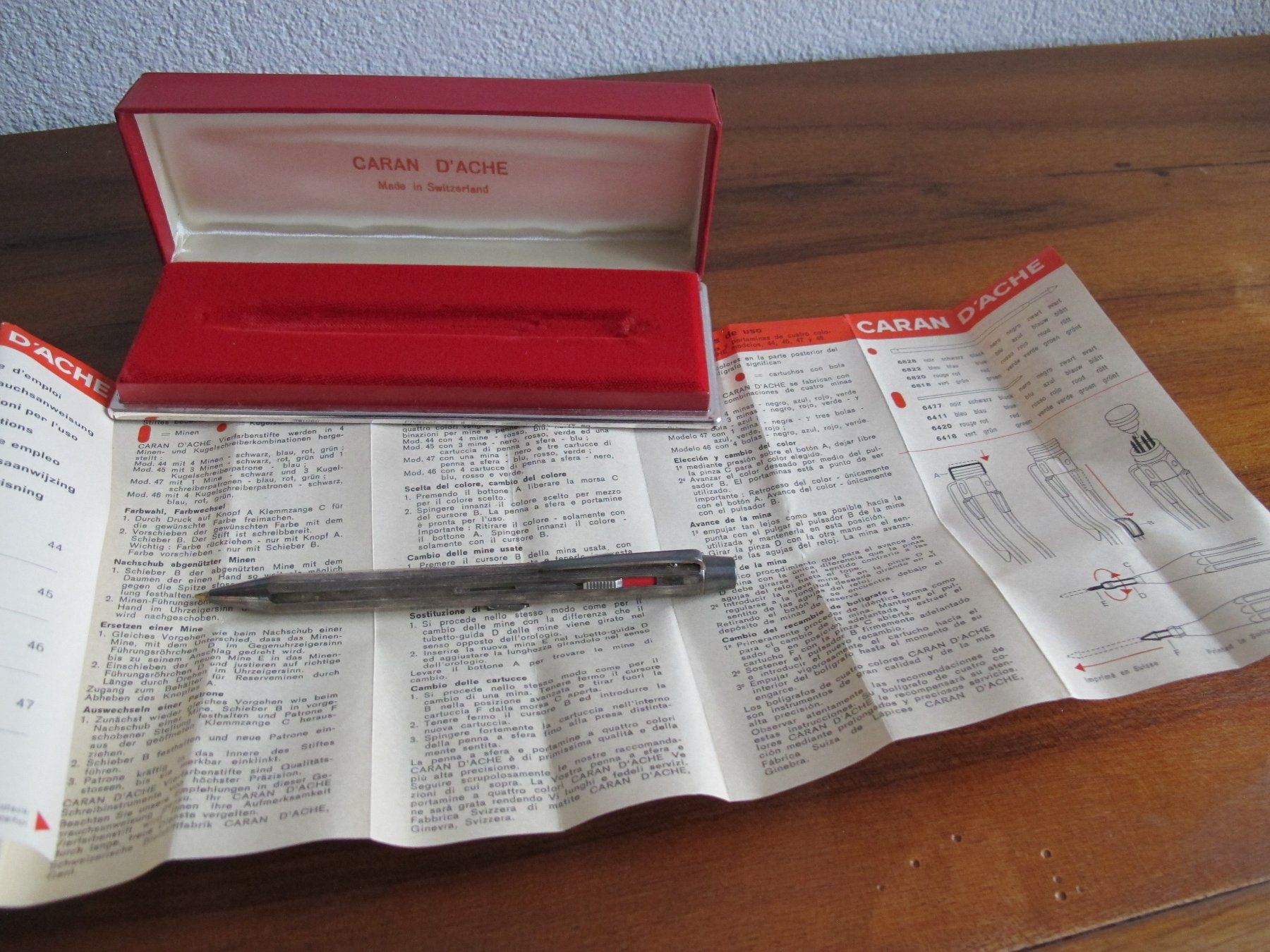 Caran D'Ache Stifte & Marker: Carand`ache vier Farben Stift – Gebraucht aus Wädenswil von  1