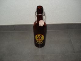Sehr alte Bierflasche mit Bügelverschluss