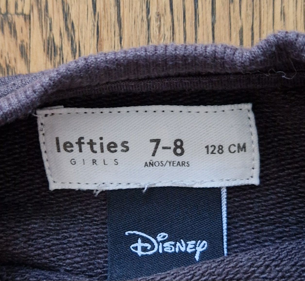 Maglioni & Felpe: Disney Minnie Maus Pulli Grösse 128 – Usato da Benken SG venduto da EgMoJo 1